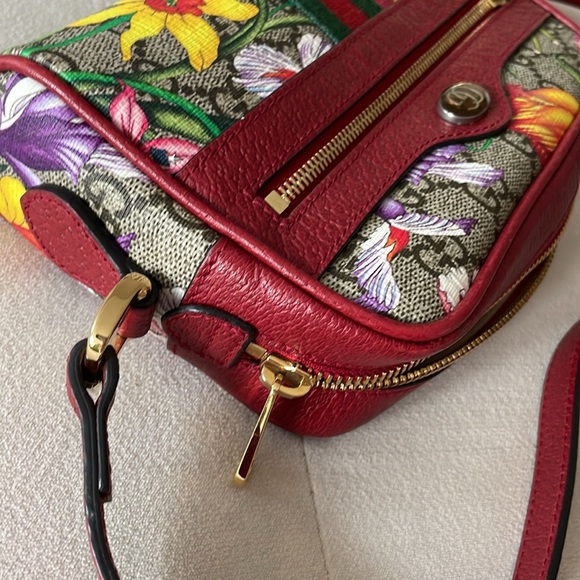 Gucci crossbody purse - excellent condition - Picture 6 of 12